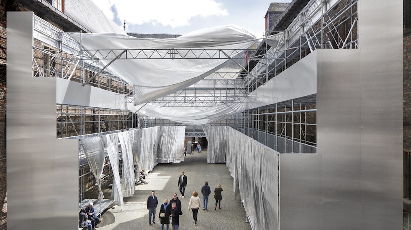 001 Traumnovelle Filip Dujardin